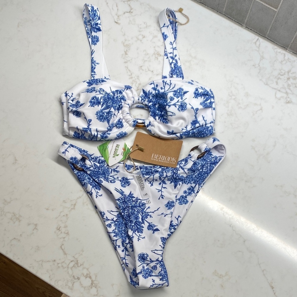 Berlook Bikini Set Blue White Toile High Cut Ring Detail Mediterranean Small NWT